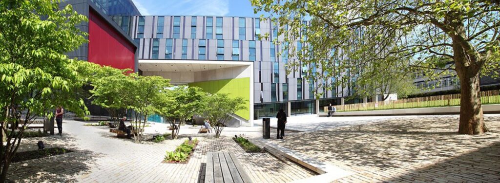 A picture of the Oxford Brookes University modern campus